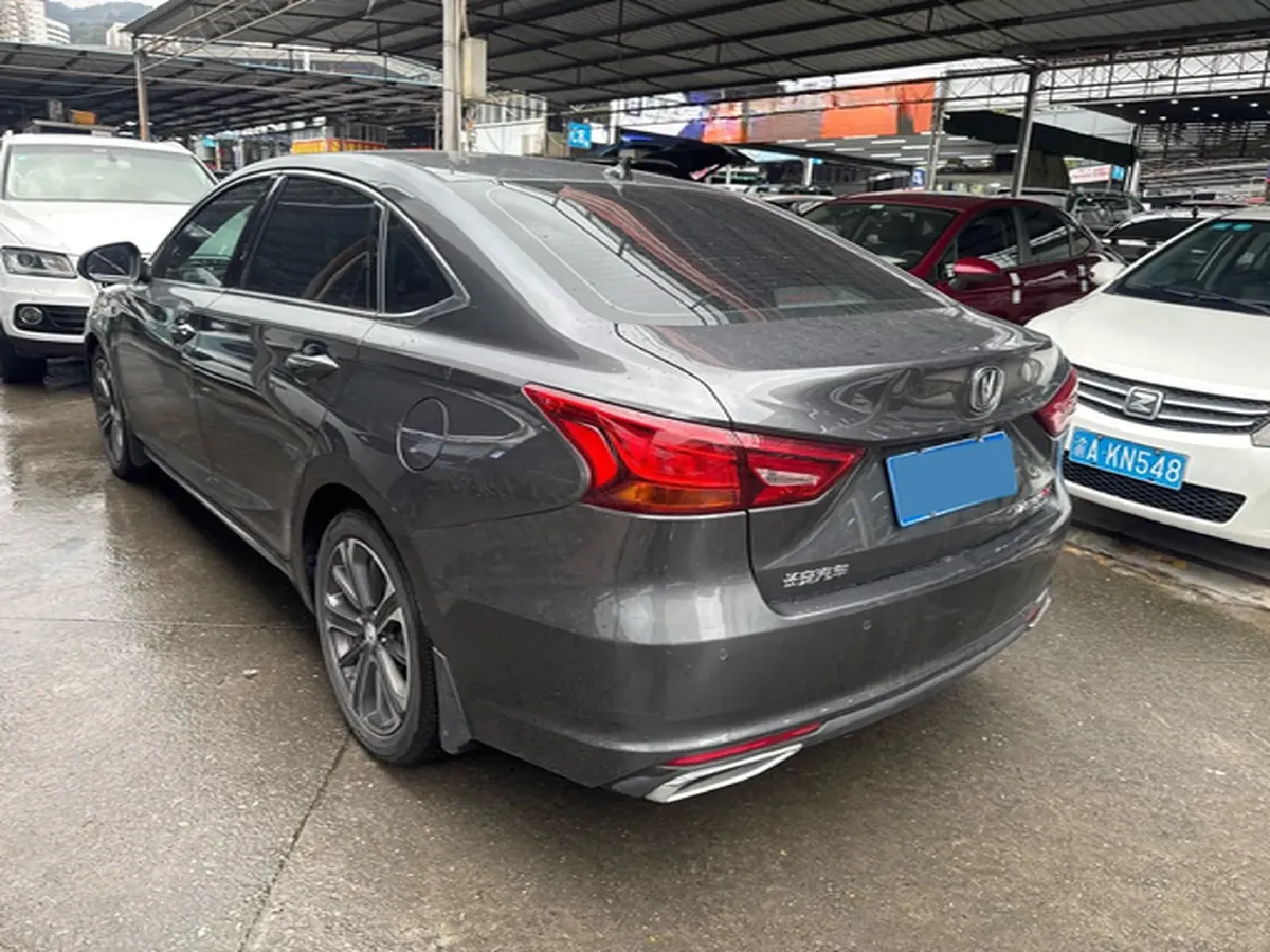 2022 ChangAn Raeton CC 1.5T 188HP L4 7DCT,autocango,china used car exporter,china ev exporter,chinese used car exporter,chinese used ev exporter