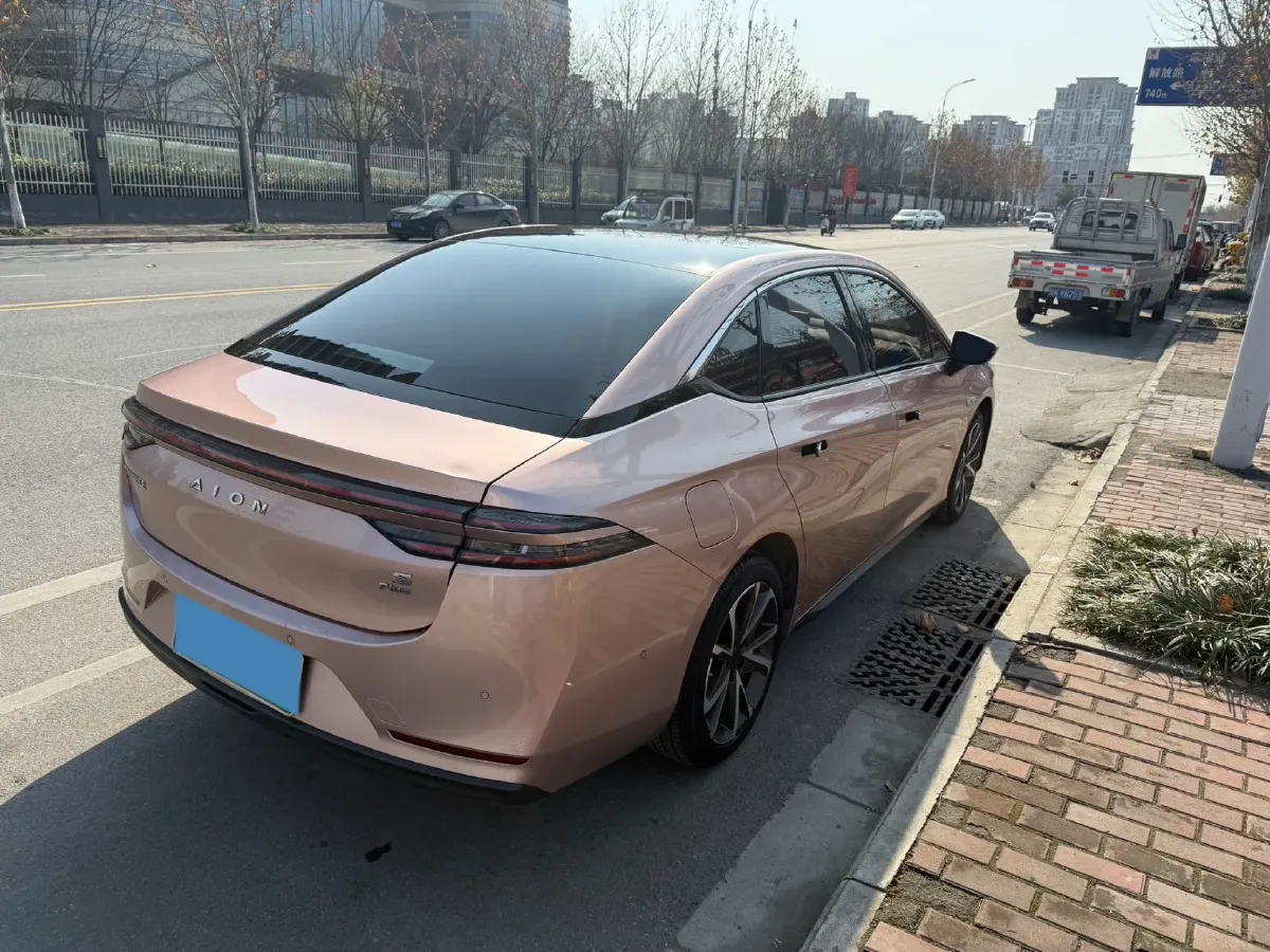 2022 ChangAn Oshan Z6 1.5T 170HP L4 6TCT PHEV 28.4KWH,autocango,china used car exporter,china ev exporter,chinese used car exporter,chinese used ev exporter