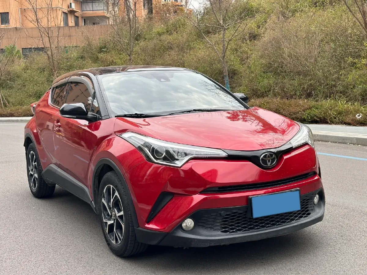 2018 Toyota C-HR 2.0L 171HP L4 CVT,autocango,china used car exporter,china ev exporter,chinese used car exporter,chinese used ev exporter