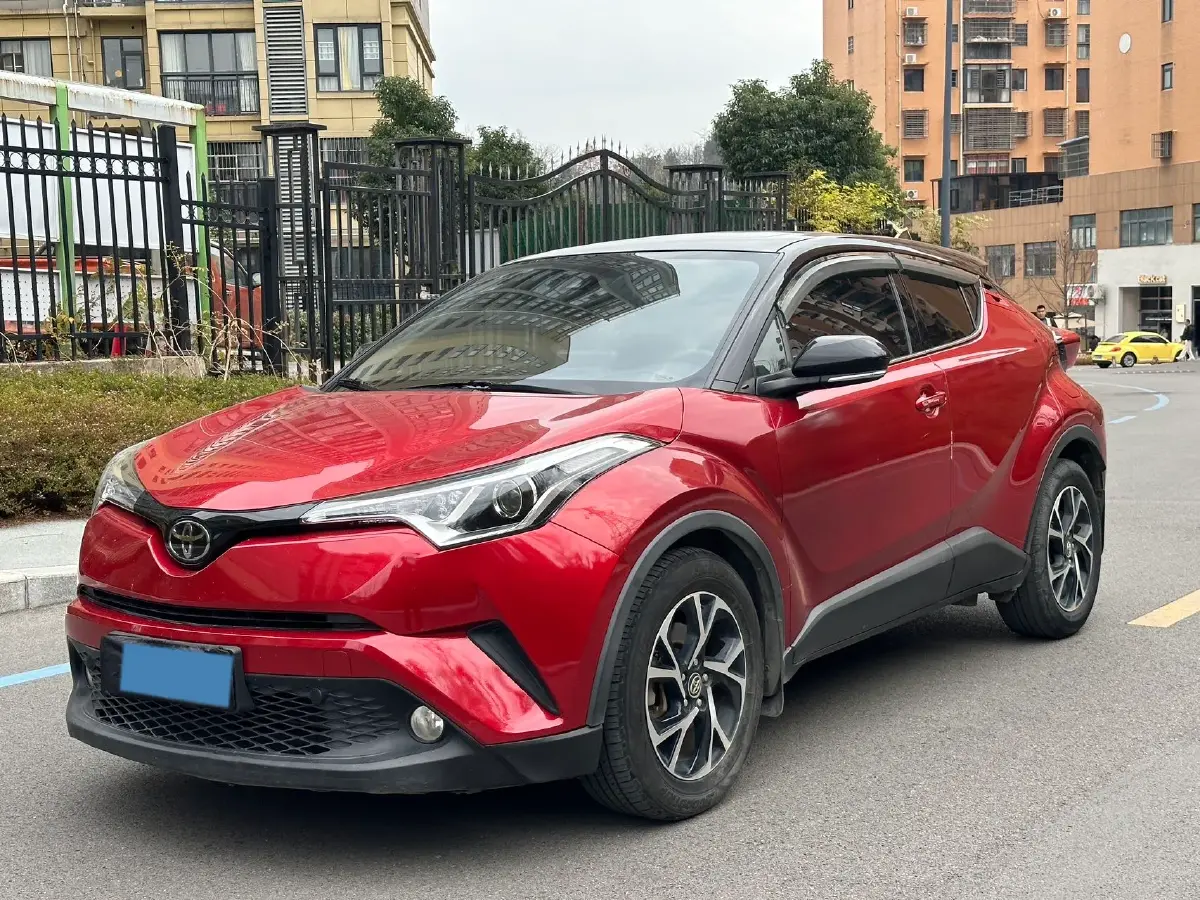 2018 Toyota C-HR 2.0L 171HP L4 CVT