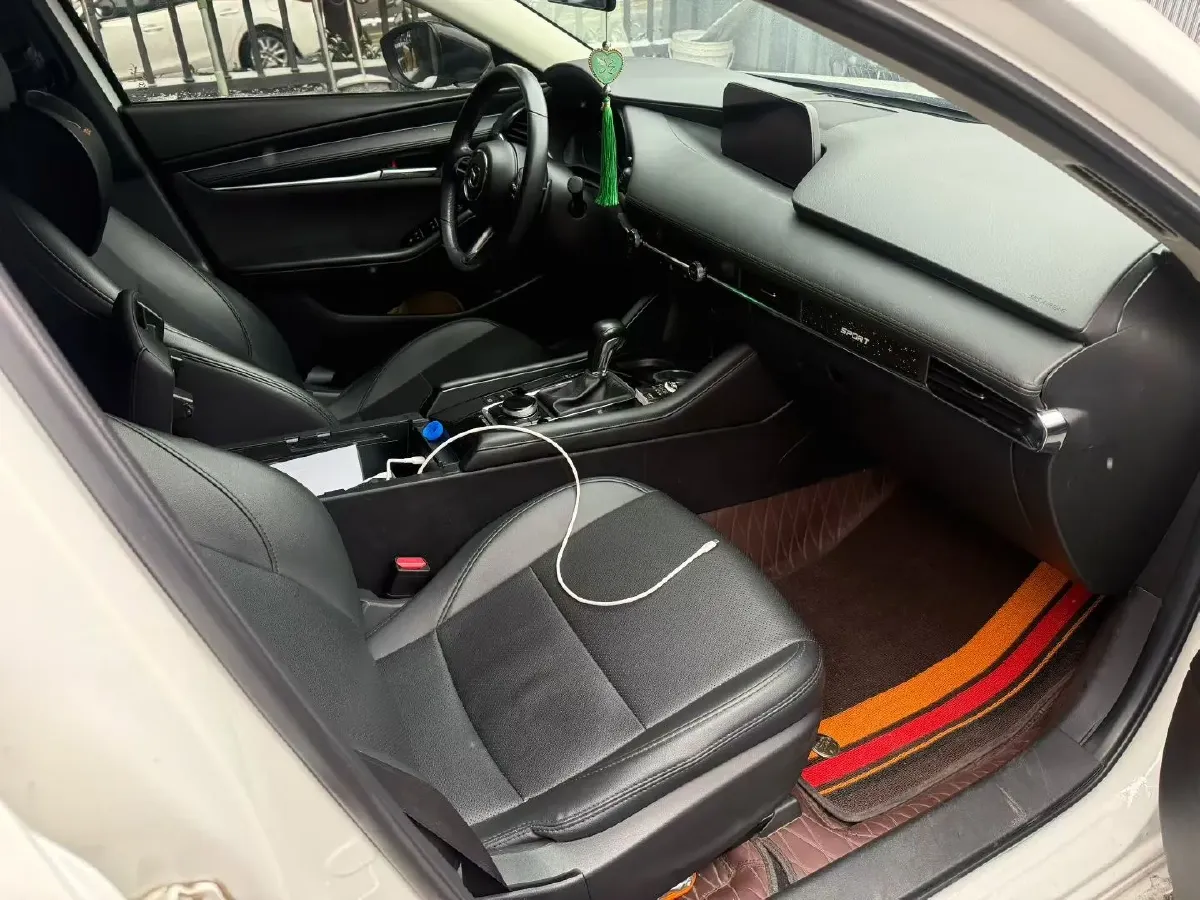 2021 Mazda 3 Axela 2.0L 158HP L4 6AT,autocango,china used car exporter,china ev exporter,chinese used car exporter,chinese used ev exporter