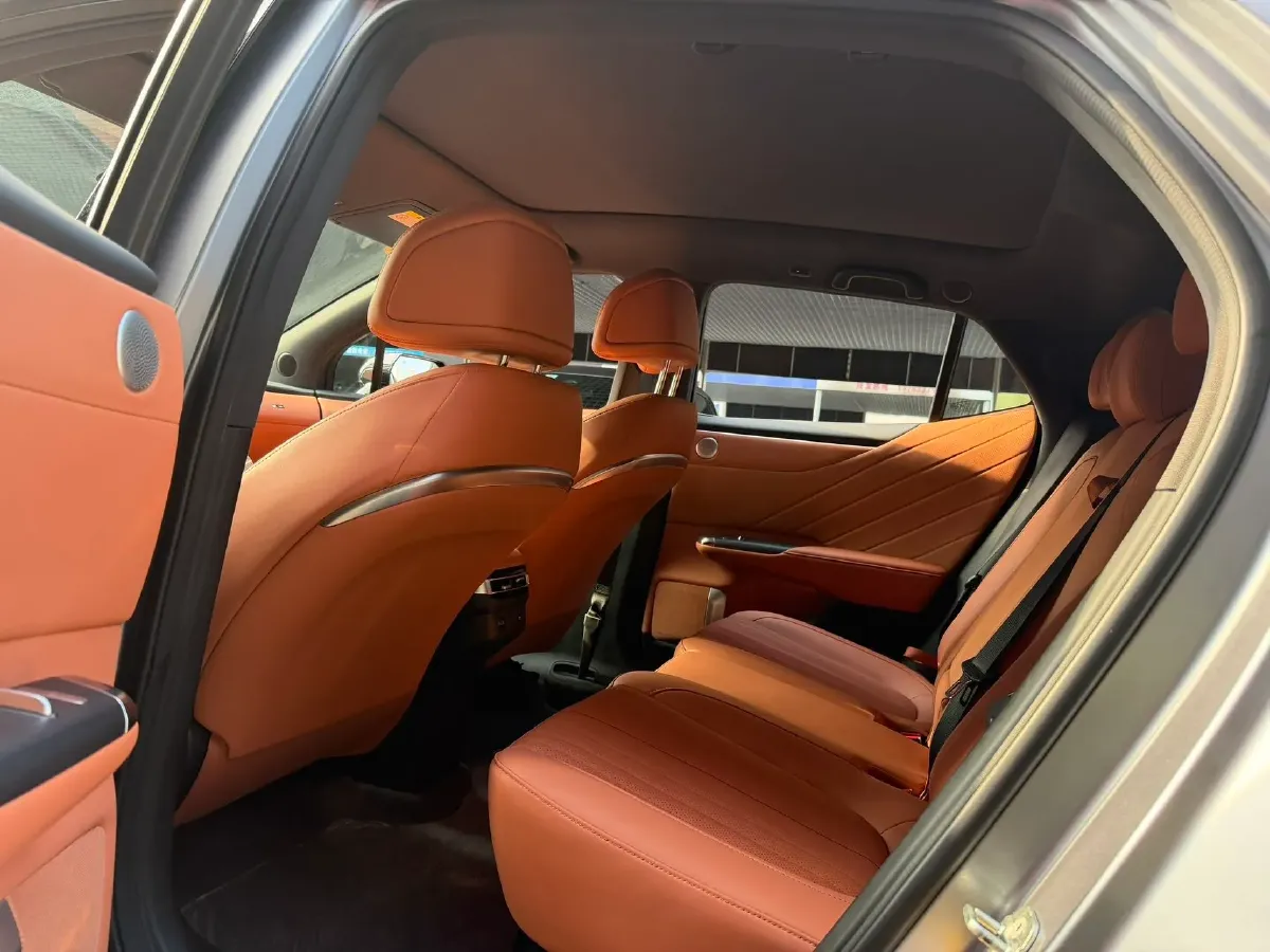 2025 ChangAn QiYuan E07 BEV 89.98KWH,autocango,china used car exporter,china ev exporter,chinese used car exporter,chinese used ev exporter