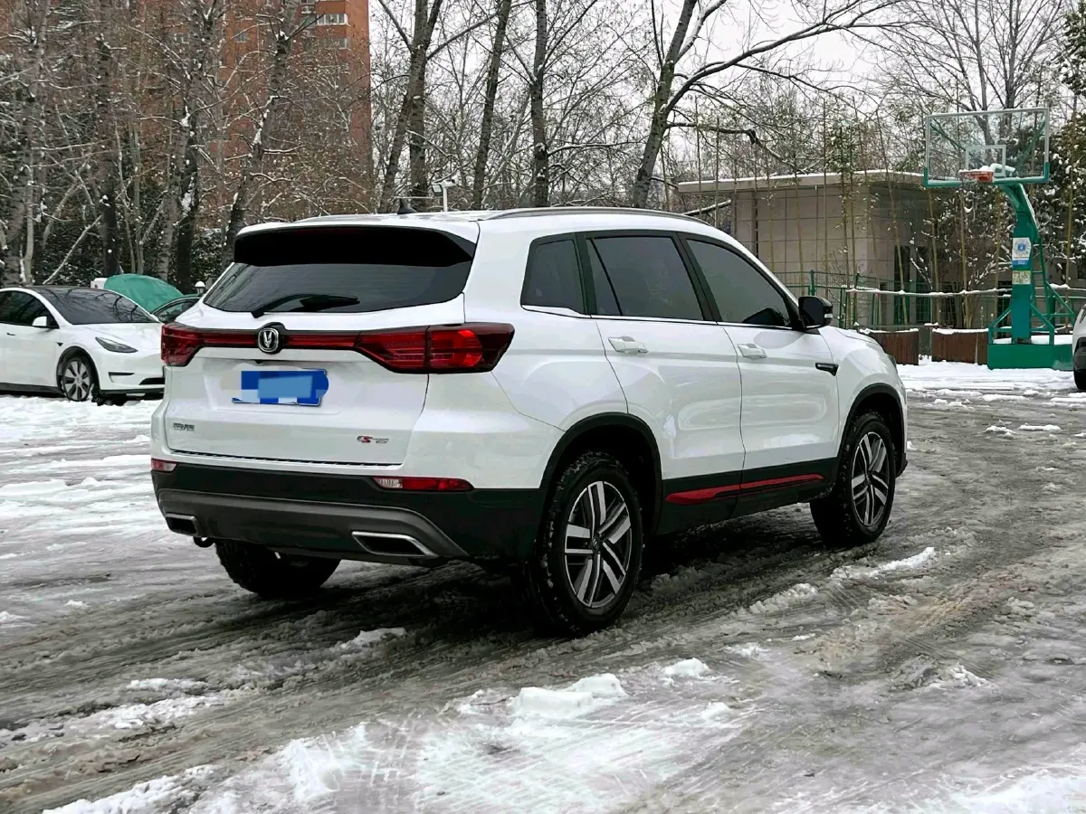 2023 ChangAn CS75 1.5T 188HP L4 7DCT,autocango,china used car exporter,china ev exporter,chinese used car exporter,chinese used ev exporter