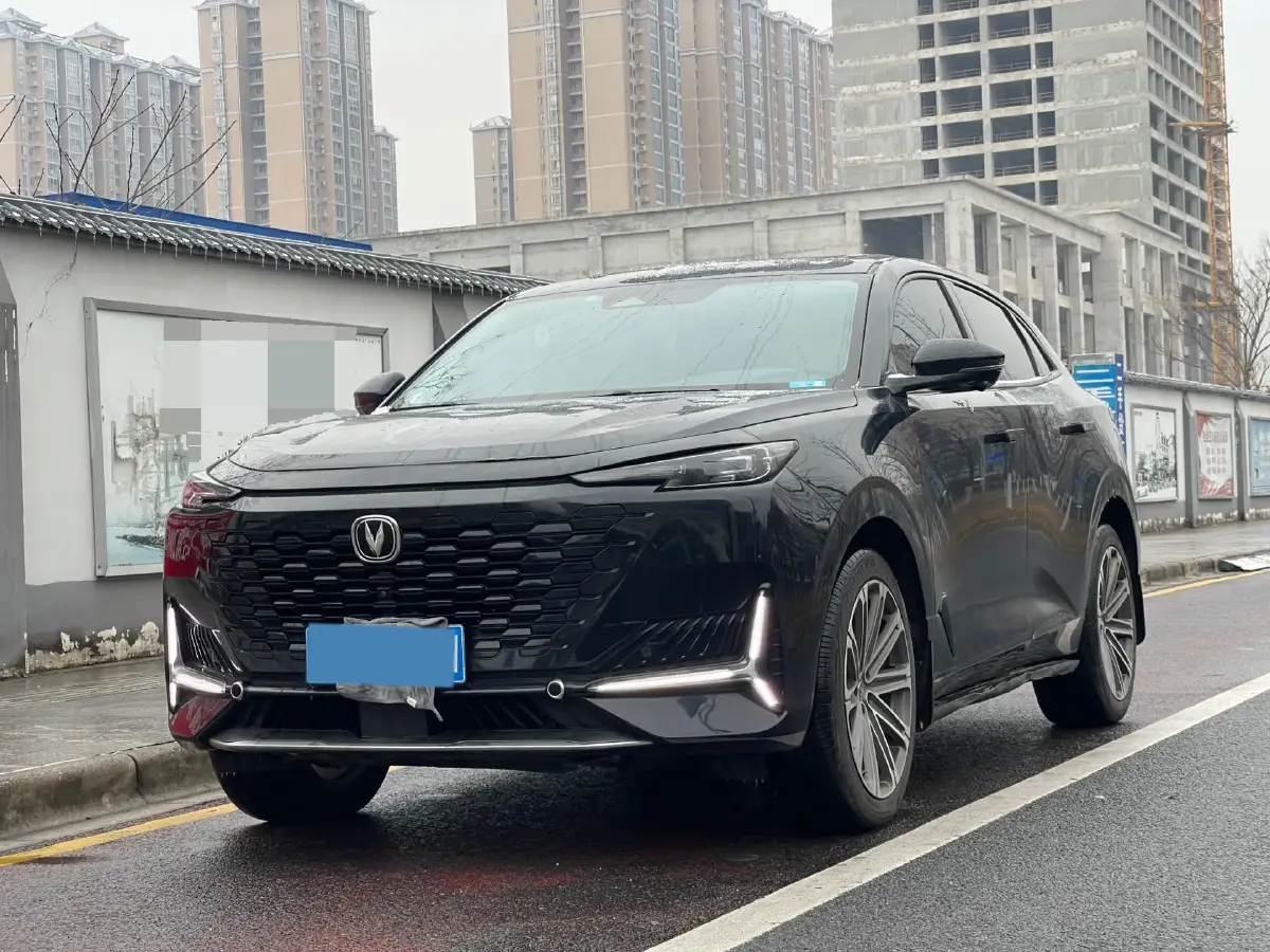 2021 ChangAn UNI-K 2.0T 233HP L4 8AT