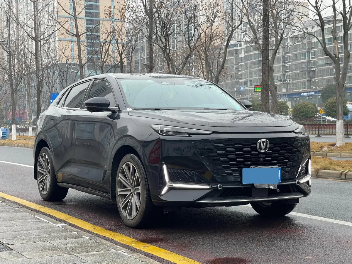 2021 ChangAn UNI-K 2.0T 233HP L4 8AT,autocango,china used car exporter,china ev exporter,chinese used car exporter,chinese used ev exporter