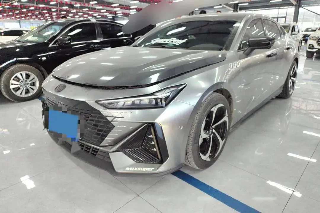 2023 ChangAn UNI-V 1.5T 188HP L4 7DCT