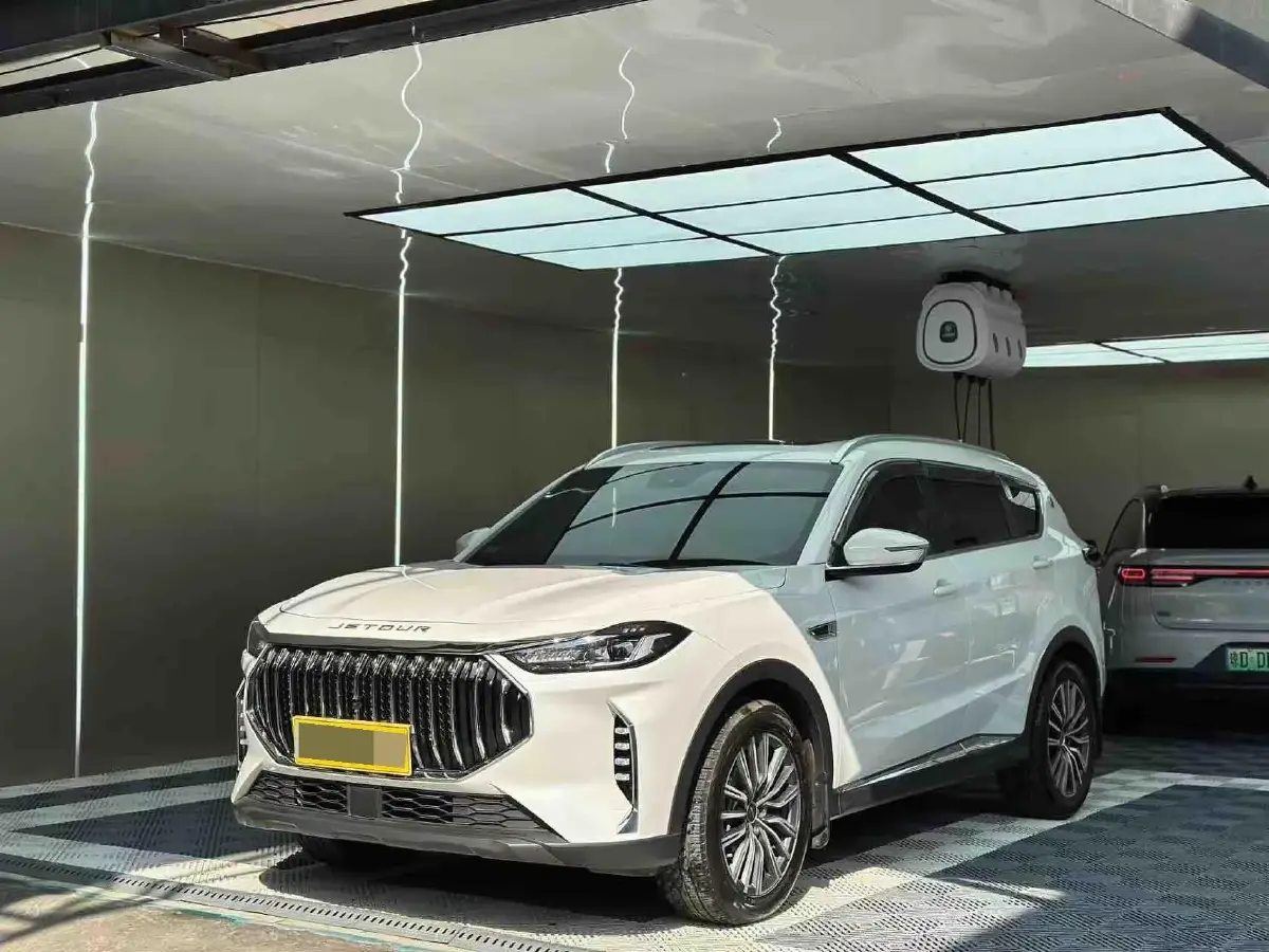 2025 Jetour X70 Plus 1.5T 156HP L4 6DCT