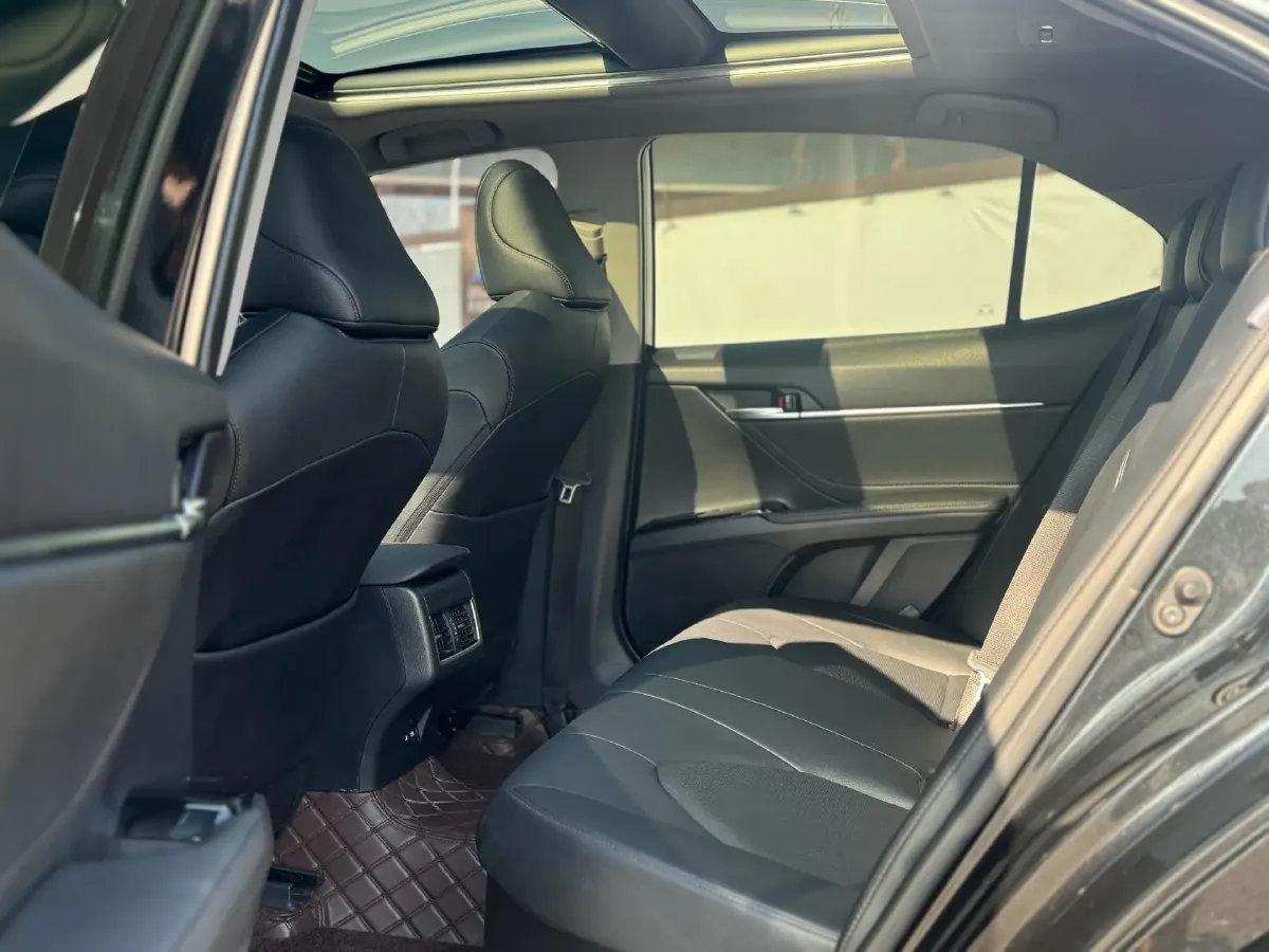 2023 Toyota Camry 2.5L 178HP L4 E-CVT Hybrid,autocango,china used car exporter,china ev exporter,chinese used car exporter,chinese used ev exporter