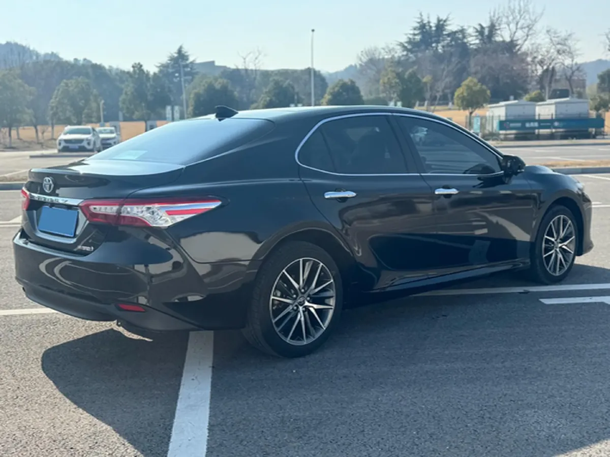 2023 Toyota Camry 2.5L 178HP L4 E-CVT Hybrid,autocango,china used car exporter,china ev exporter,chinese used car exporter,chinese used ev exporter