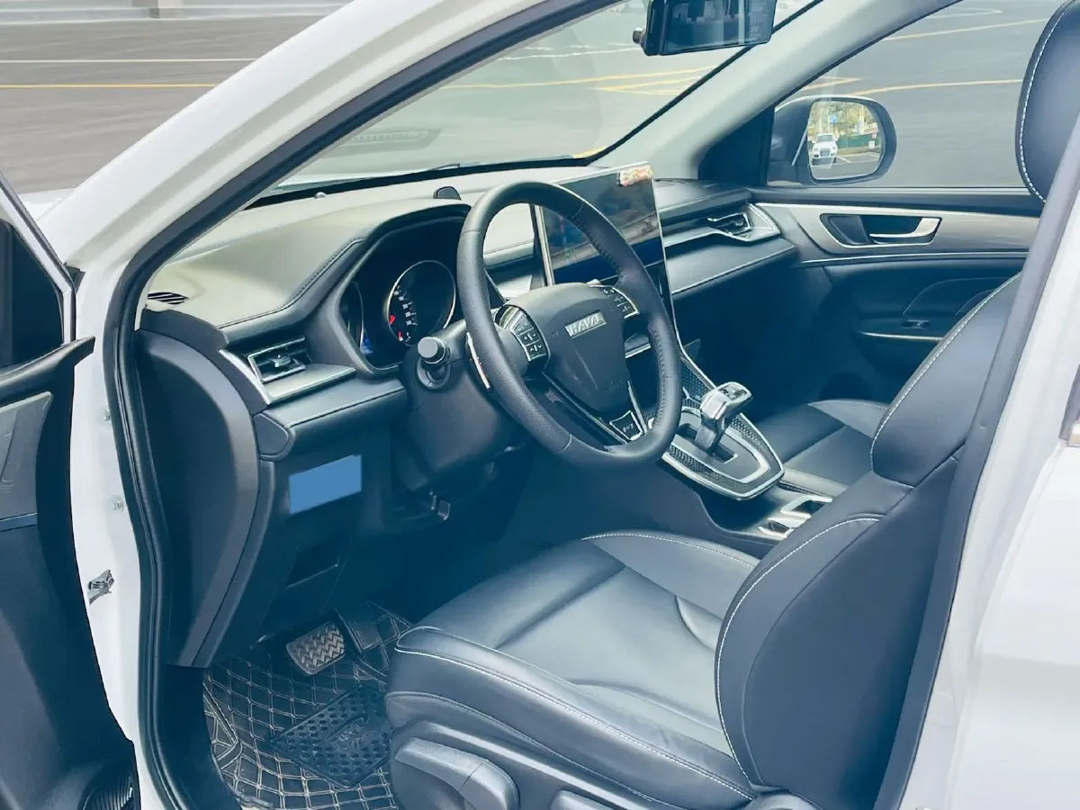 2021 Haval M6 1.5T 150HP L4 7DCT,autocango,china used car exporter,china ev exporter,chinese used car exporter,chinese used ev exporter