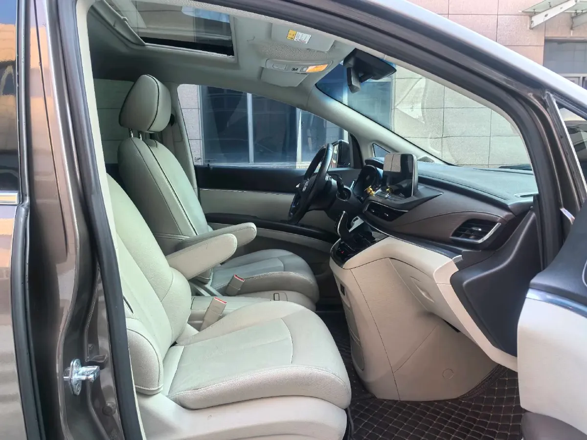 2021 Buick GL8 2.0T 237HP L4 9AT,autocango,china used car exporter,china ev exporter,chinese used car exporter,chinese used ev exporter