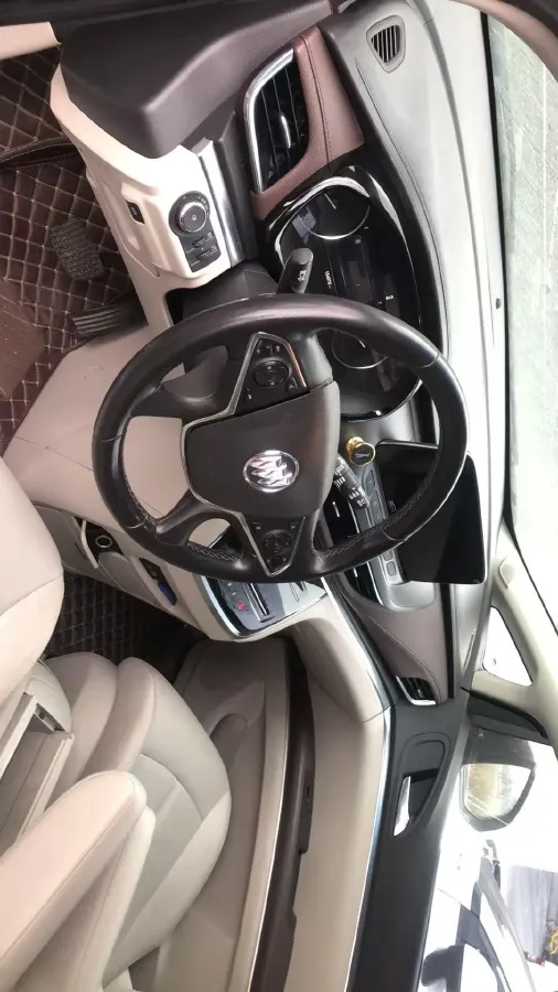 2021 Buick GL8 2.0T 237HP L4 9AT,autocango,china used car exporter,china ev exporter,chinese used car exporter,chinese used ev exporter