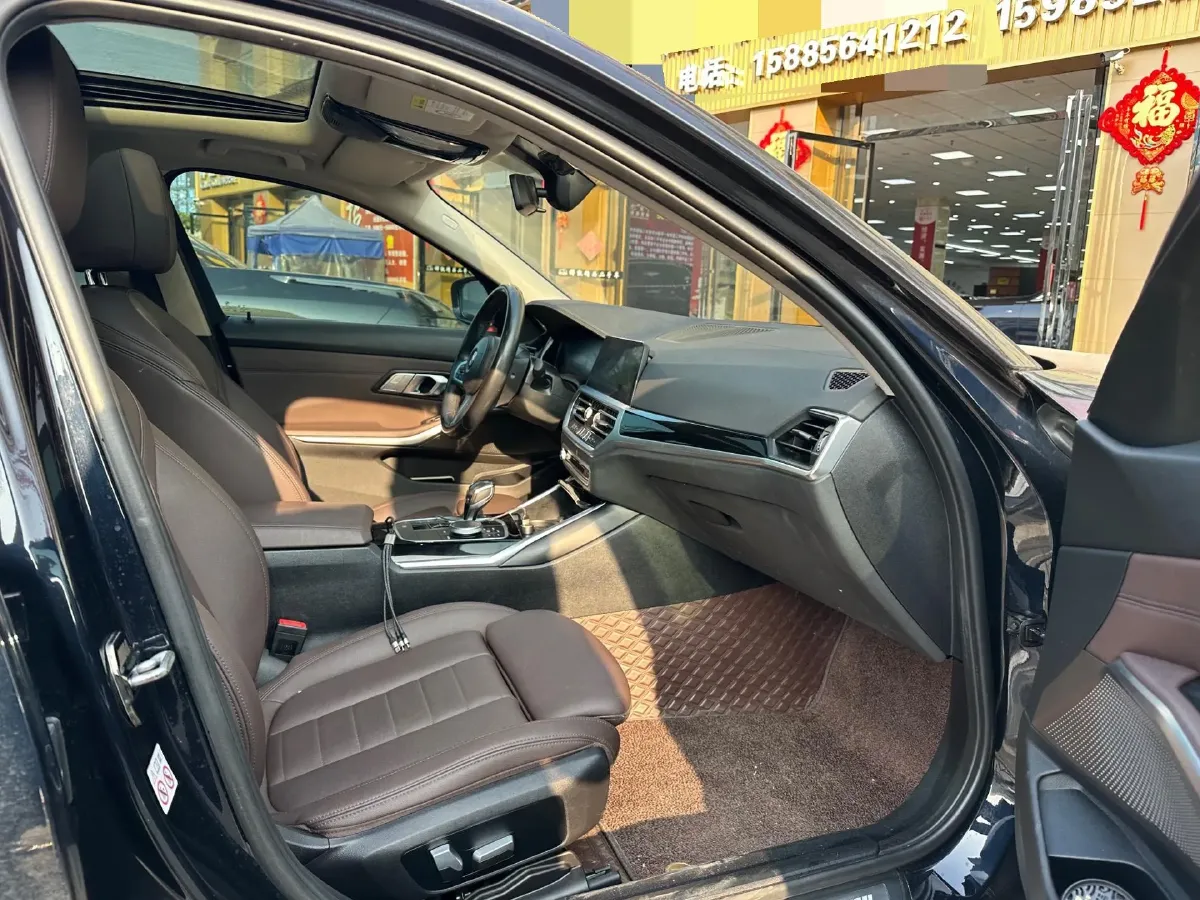 2021 BMW 3 Series 2.0T 156HP L4 8AT,autocango,china used car exporter,china ev exporter,chinese used car exporter,chinese used ev exporter