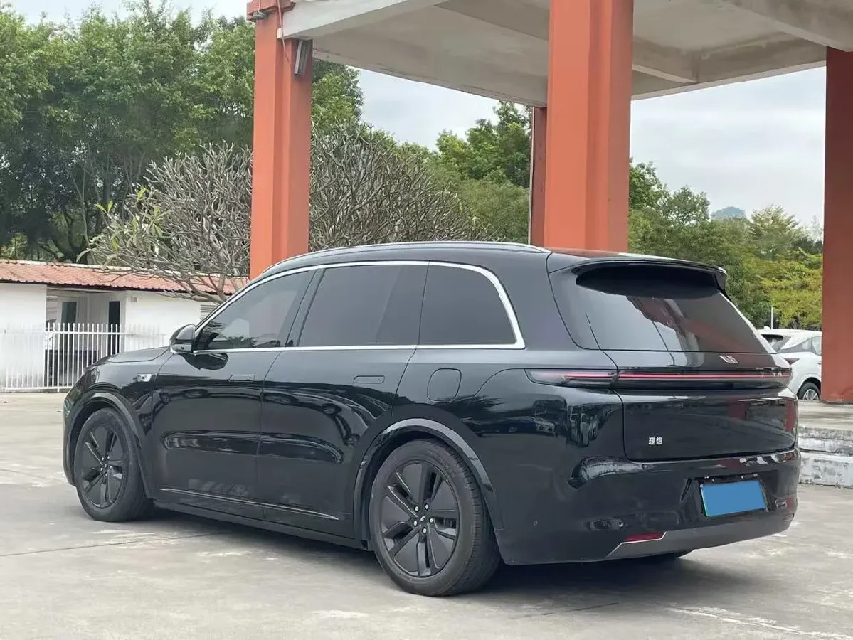 2024 Volvo S60 2.0T 197HP L4 7DCT,autocango,china used car exporter,china ev exporter,chinese used car exporter,chinese used ev exporter