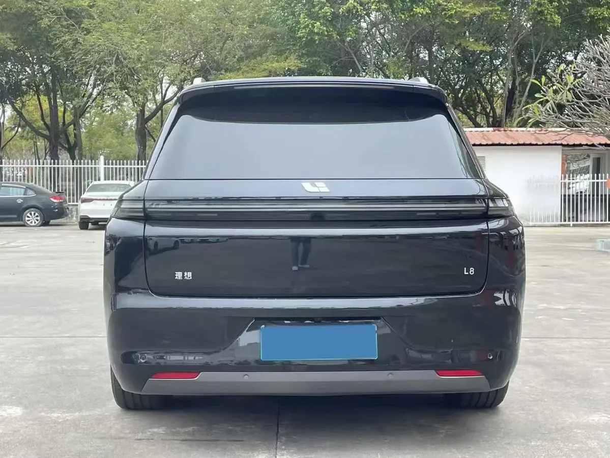 2024 Volvo S60 2.0T 197HP L4 7DCT,autocango,china used car exporter,china ev exporter,chinese used car exporter,chinese used ev exporter