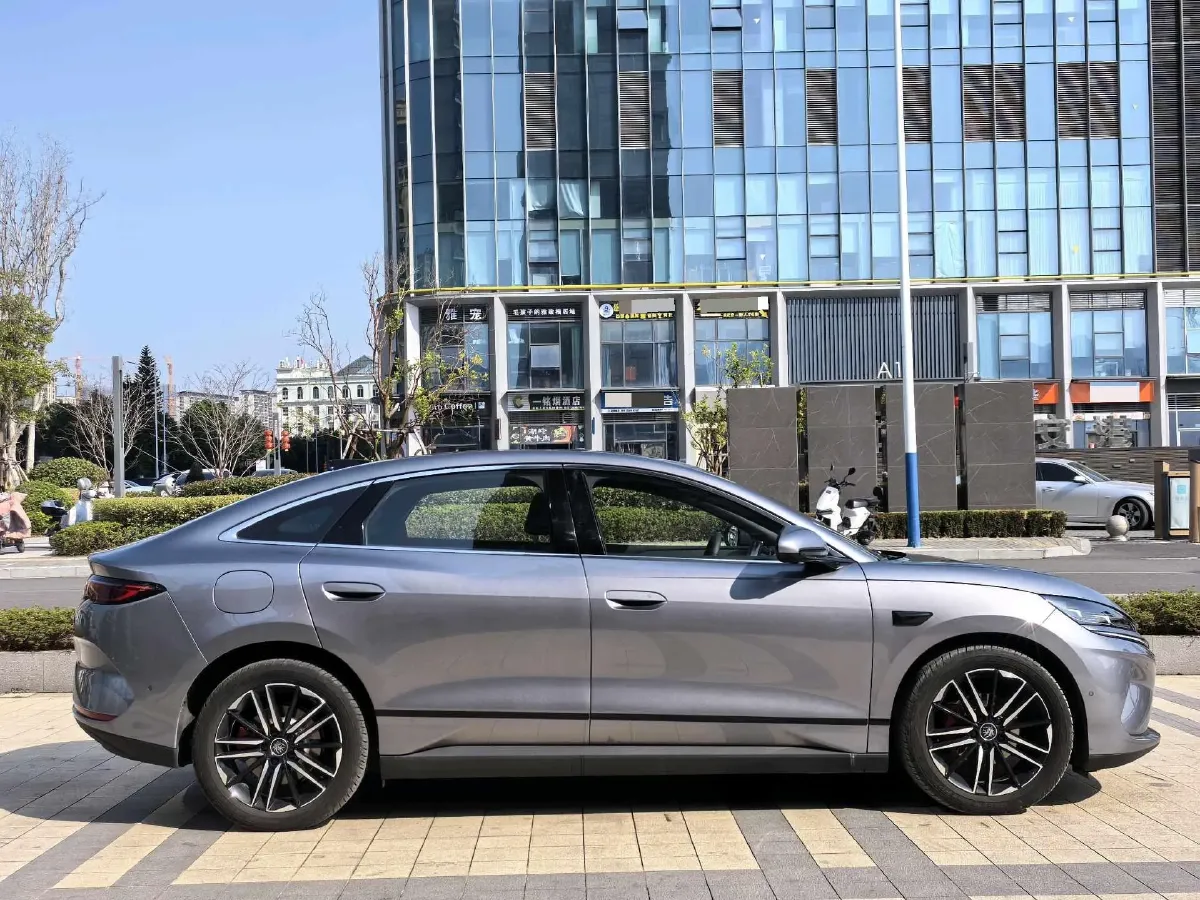 2025 BYD QinL BEV,autocango,china used car exporter,china ev exporter,chinese used car exporter,chinese used ev exporter