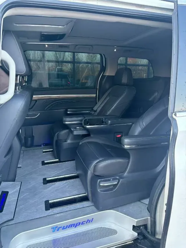 2021 GAC Trumpchi M8 2.0T 252HP L4 8AT,autocango,china used car exporter,china ev exporter,chinese used car exporter,chinese used ev exporter