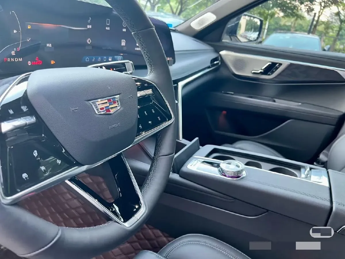 2023 Cadillac CT6 2.0T 237HP L4 10AT,autocango,china used car exporter,china ev exporter,chinese used car exporter,chinese used ev exporter