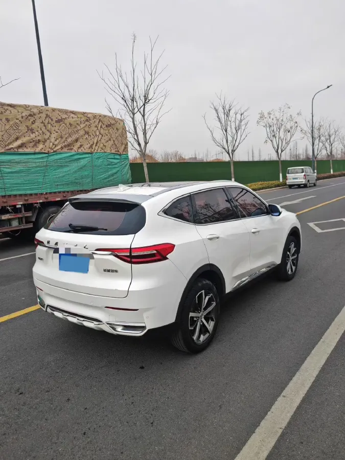 2019 Haval F7 1.5T 169HP L4 7DCT,autocango,china used car exporter,china ev exporter,chinese used car exporter,chinese used ev exporter