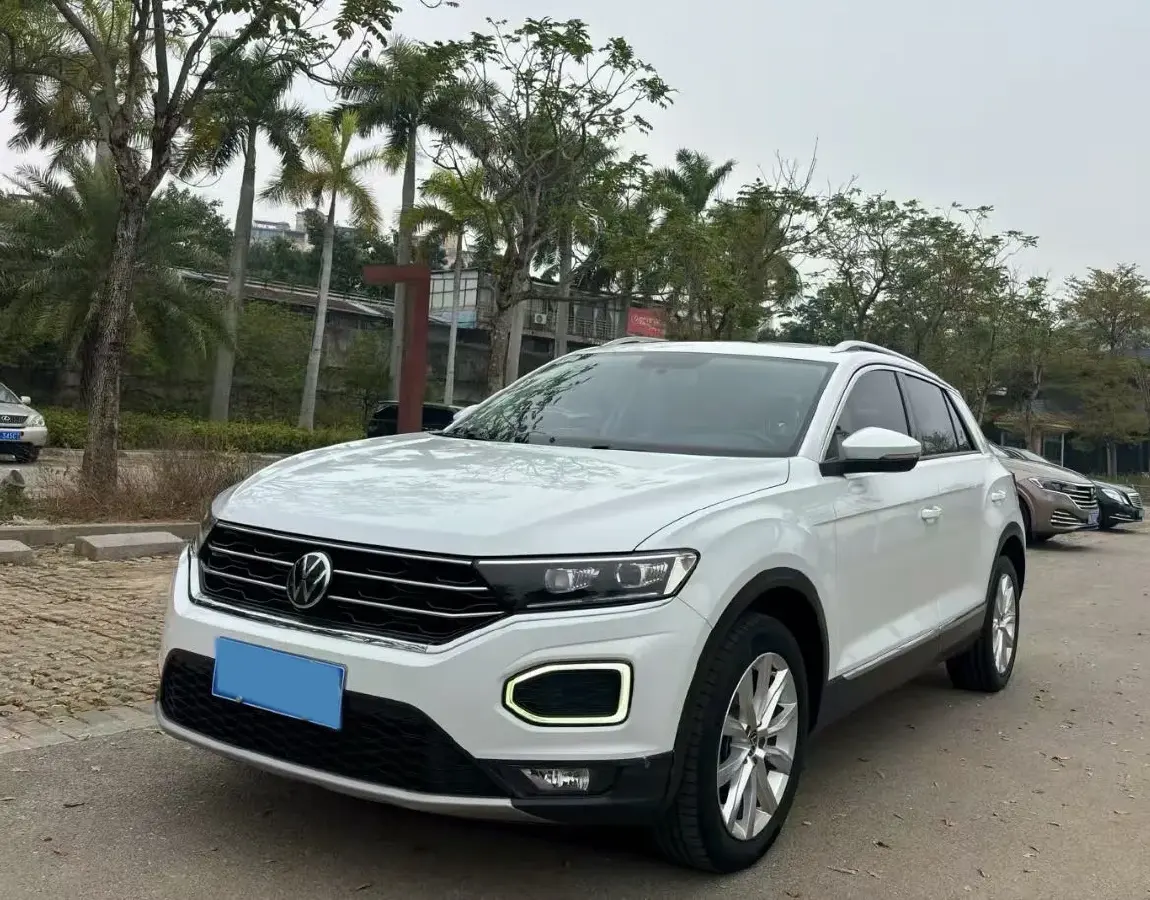 2021 Volkswagen T-Roc 1.4T 150HP L4 7DCT