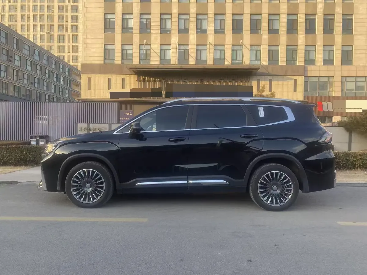 2025 Geely Okavango L 2.0T 218HP L4 7DCT,autocango,china used car exporter,china ev exporter,chinese used car exporter,chinese used ev exporter