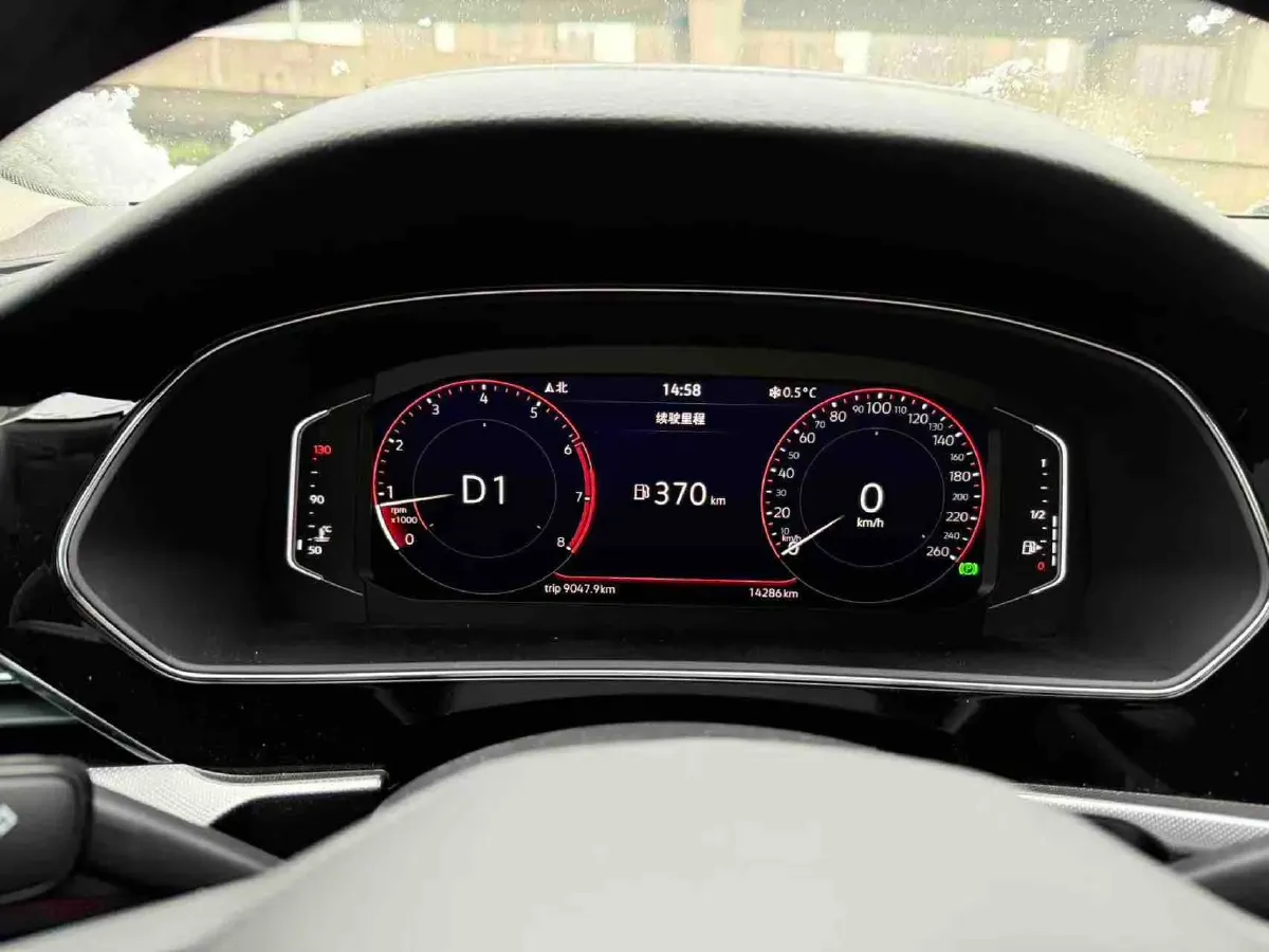 2024 Volkswagen Passat 2.0T 220HP L4 7DCT,autocango,china used car exporter,china ev exporter,chinese used car exporter,chinese used ev exporter