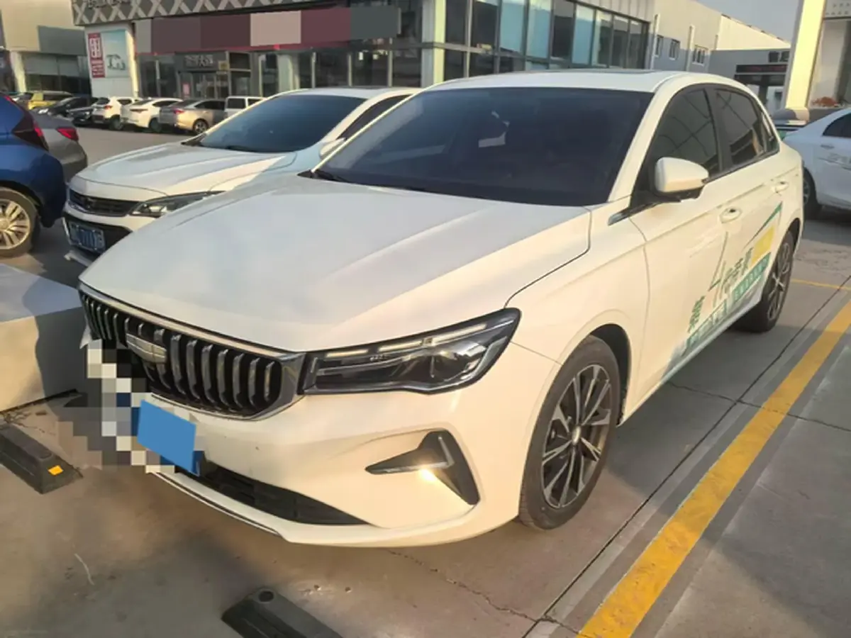 2025 Geely Emgrand 1.5L 127HP L4 CVT