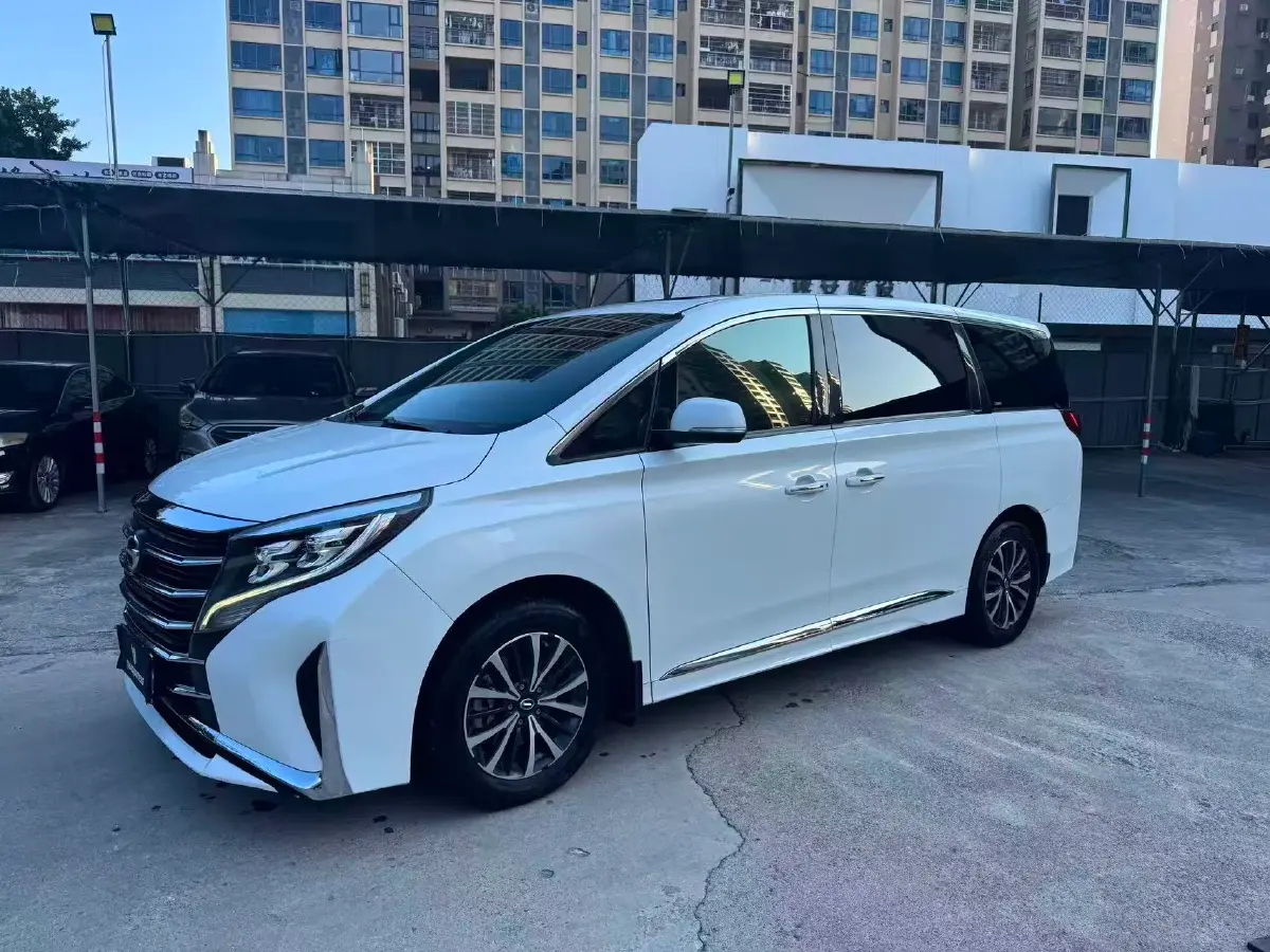 2021 GAC Trumpchi M8 2.0T 252HP L4 8AT