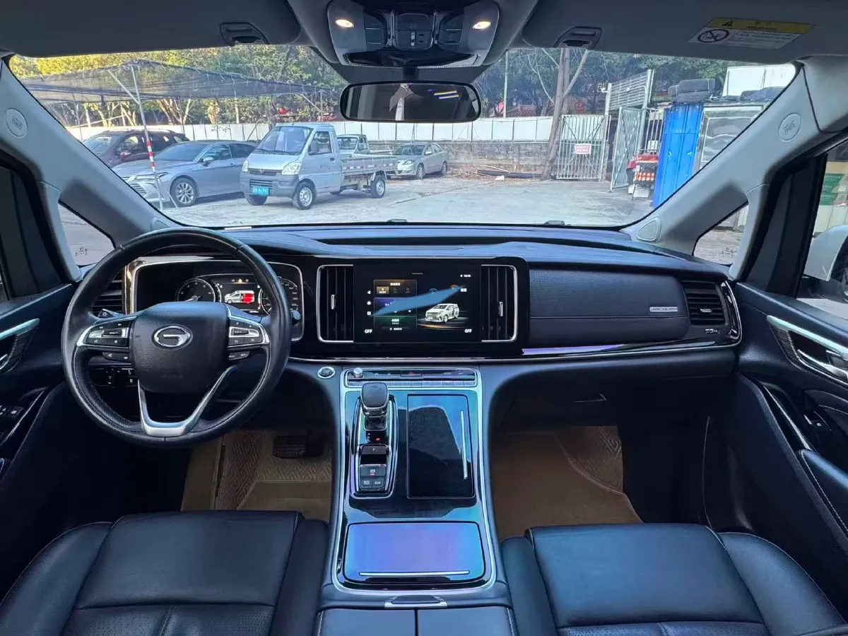 2021 GAC Trumpchi M8 2.0T 252HP L4 8AT,autocango,china used car exporter,china ev exporter,chinese used car exporter,chinese used ev exporter