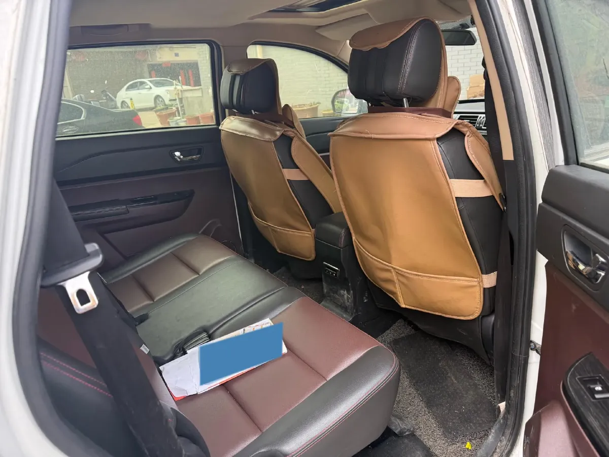 2016 LiFan MaiWei 1.5L 109HP L4 5MT,autocango,china used car exporter,china ev exporter,chinese used car exporter,chinese used ev exporter