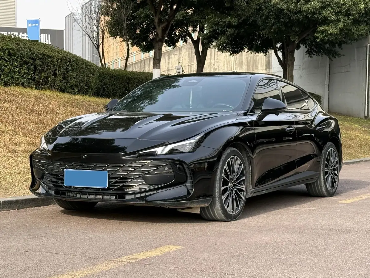 2023 MG 7 1.5T 188HP L4 7DCT