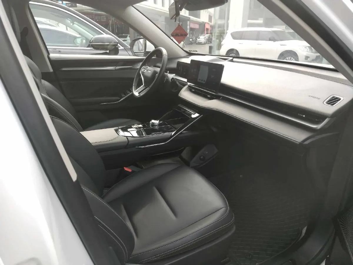 2022 Haval H6 1.5T 184HP L4 7DCT,autocango,china used car exporter,china ev exporter,chinese used car exporter,chinese used ev exporter