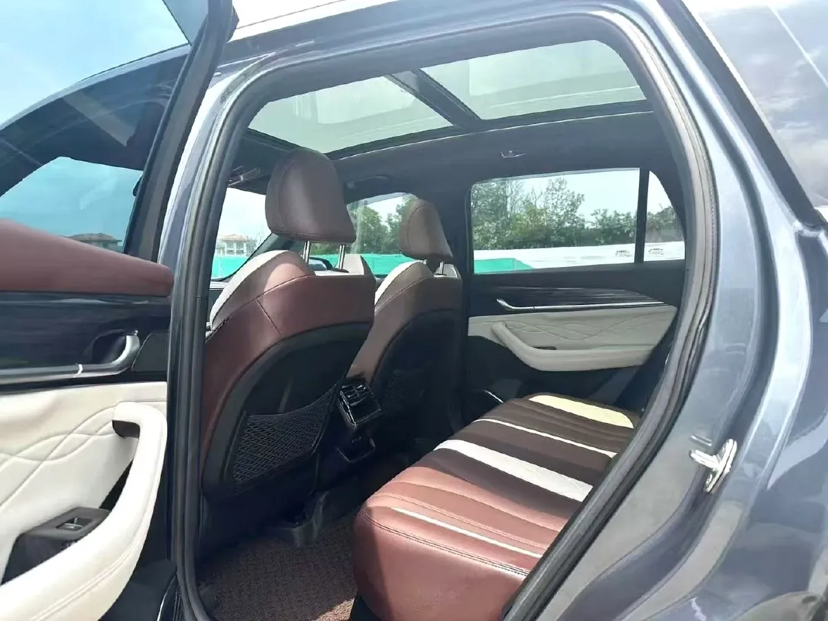 2024 Geely Monjaro 2.0T 238HP L4 8AT,autocango,china used car exporter,china ev exporter,chinese used car exporter,chinese used ev exporter