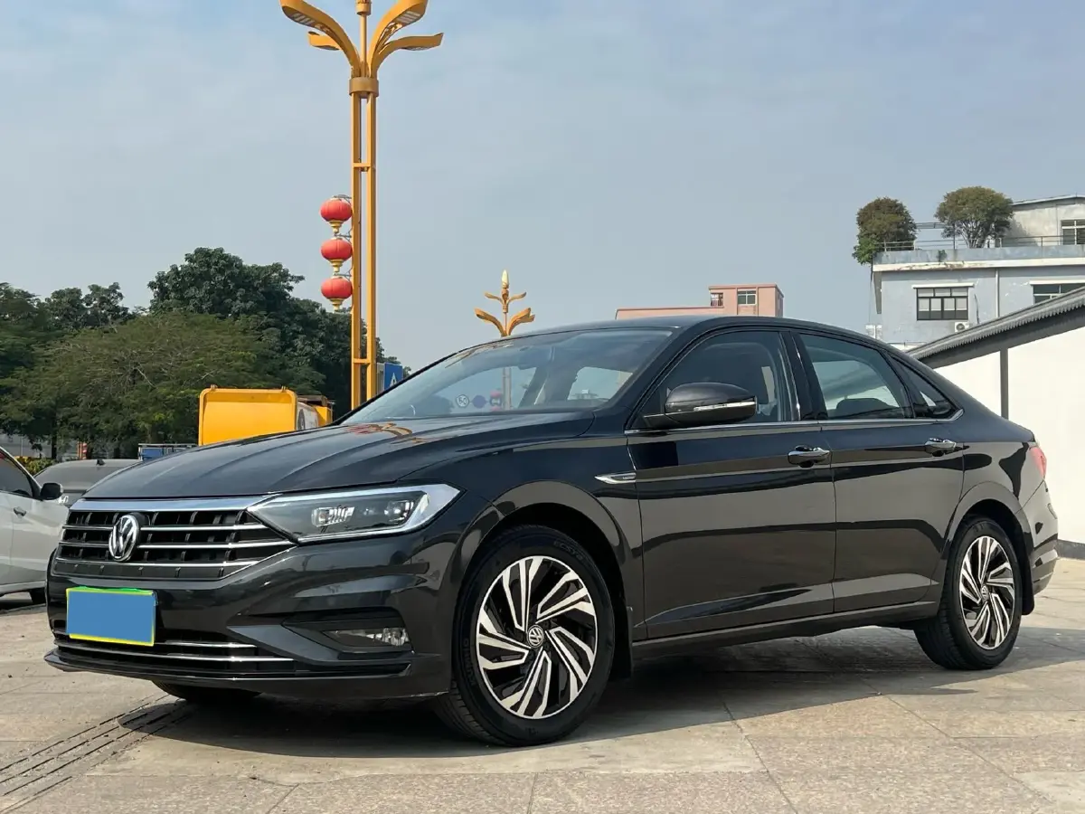 2022 Volkswagen Sagitar 1.4T 150HP L4 7DCT