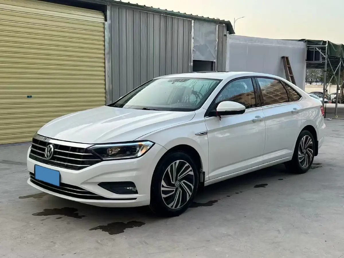 2021 Volkswagen Sagitar 1.4T 150HP L4 7DCT