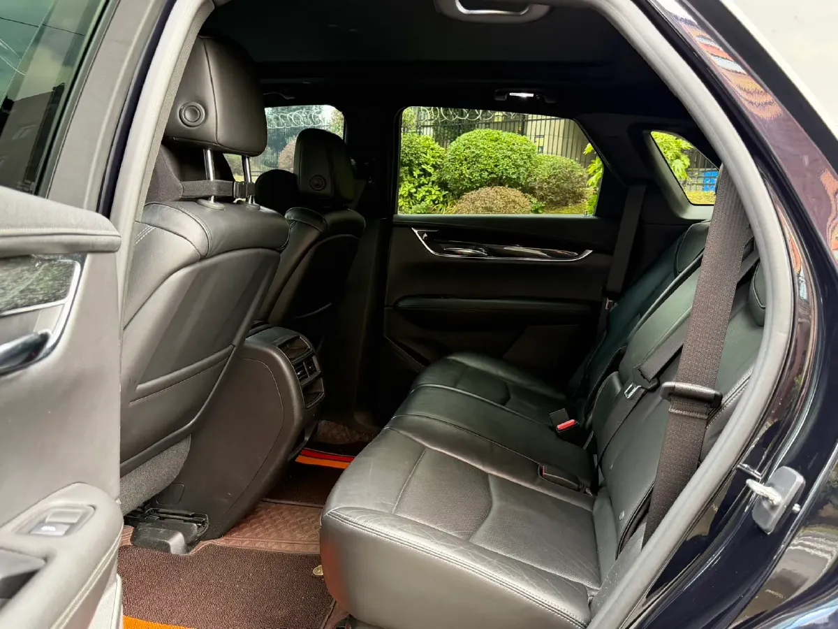 2020 Cadillac XT5 2.0T 237HP L4 9AT,autocango,china used car exporter,china ev exporter,chinese used car exporter,chinese used ev exporter