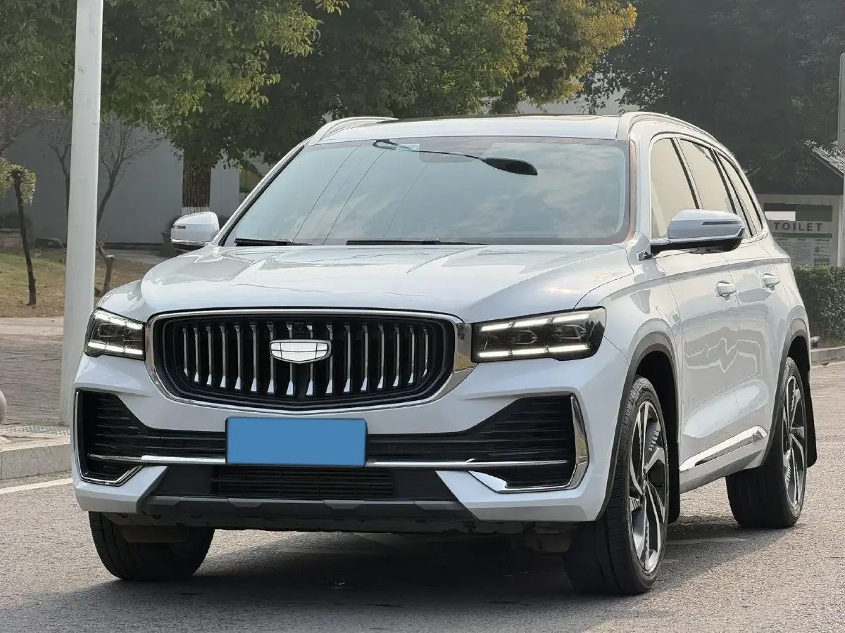 2023 Geely Monjaro 2.0T 238HP L4 8AT