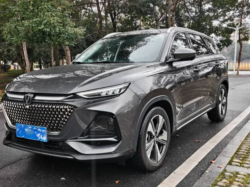 2024 ChangAn X7 PLUS 1.5T 188HP L4 7DCT,autocango,china used car exporter,china ev exporter,chinese used car exporter,chinese used ev exporter