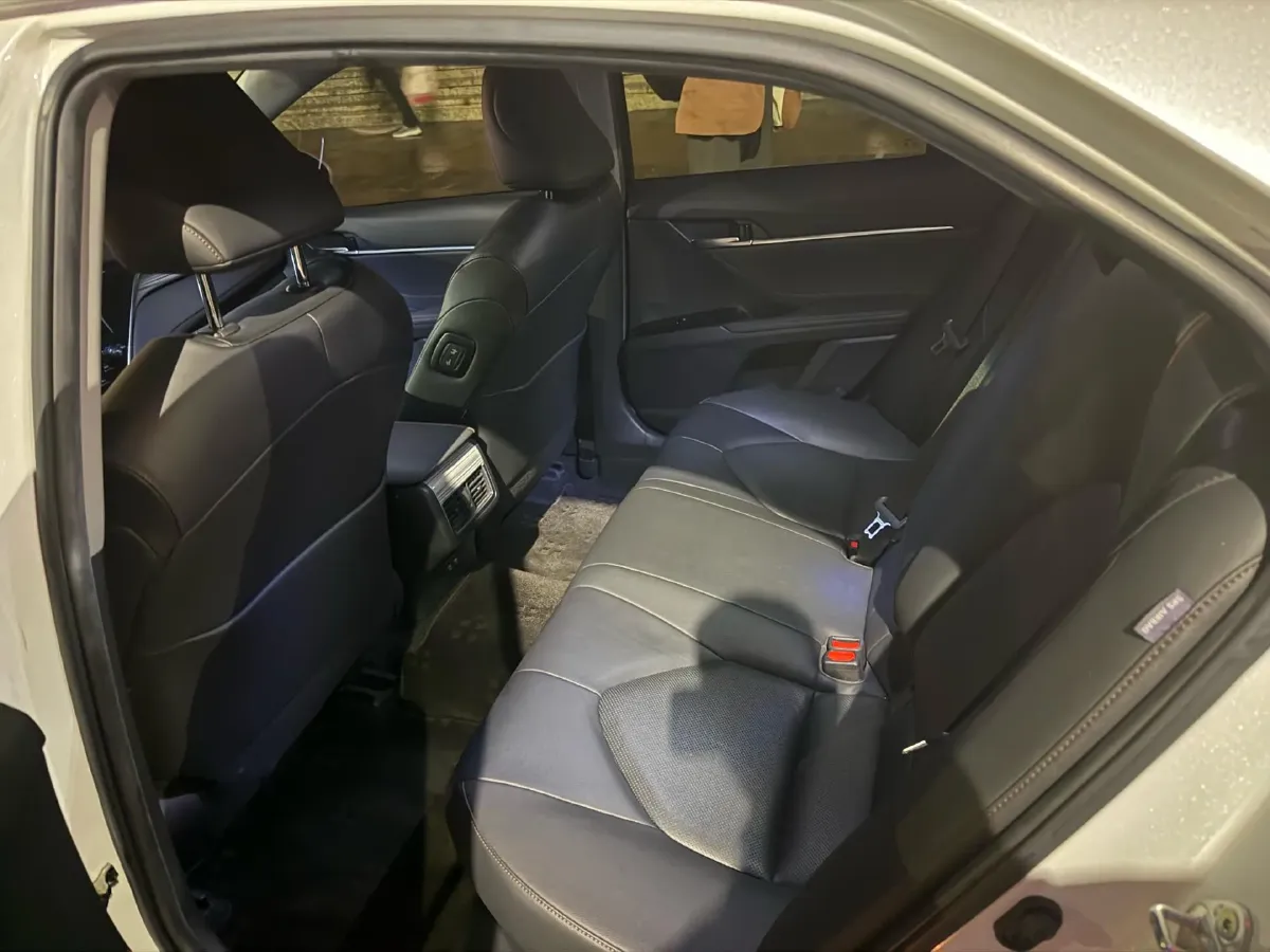 2019 Toyota Camry 2.5L 178HP L4 E-CVT Hybrid,autocango,china used car exporter,china ev exporter,chinese used car exporter,chinese used ev exporter