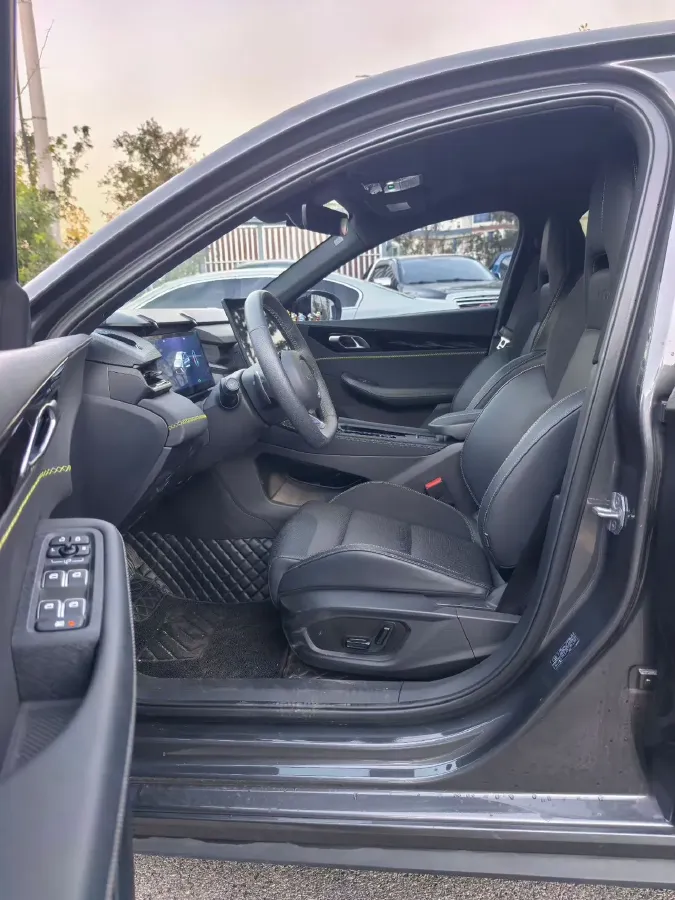 2023 Haval H5 2.0T 224HP L4 8AT,autocango,china used car exporter,china ev exporter,chinese used car exporter,chinese used ev exporter