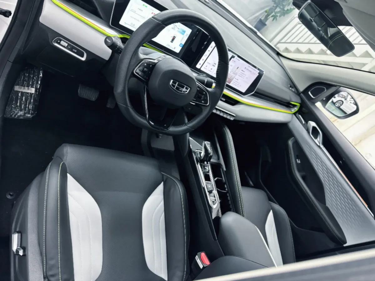 2022 Geely Coolray 1.5T 181HP L4 7DCT,autocango,china used car exporter,china ev exporter,chinese used car exporter,chinese used ev exporter