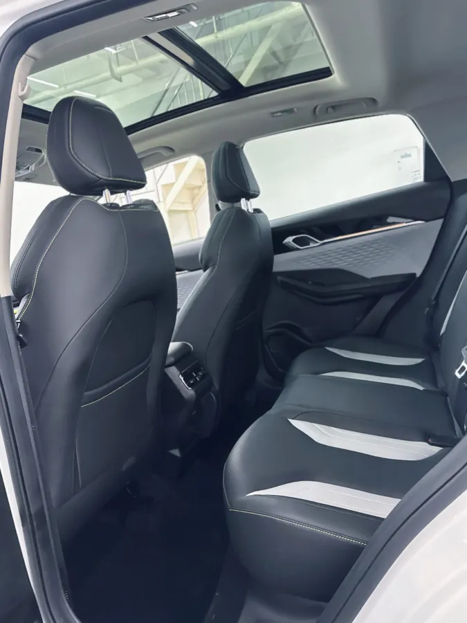 2022 Geely Coolray 1.5T 181HP L4 7DCT,autocango,china used car exporter,china ev exporter,chinese used car exporter,chinese used ev exporter