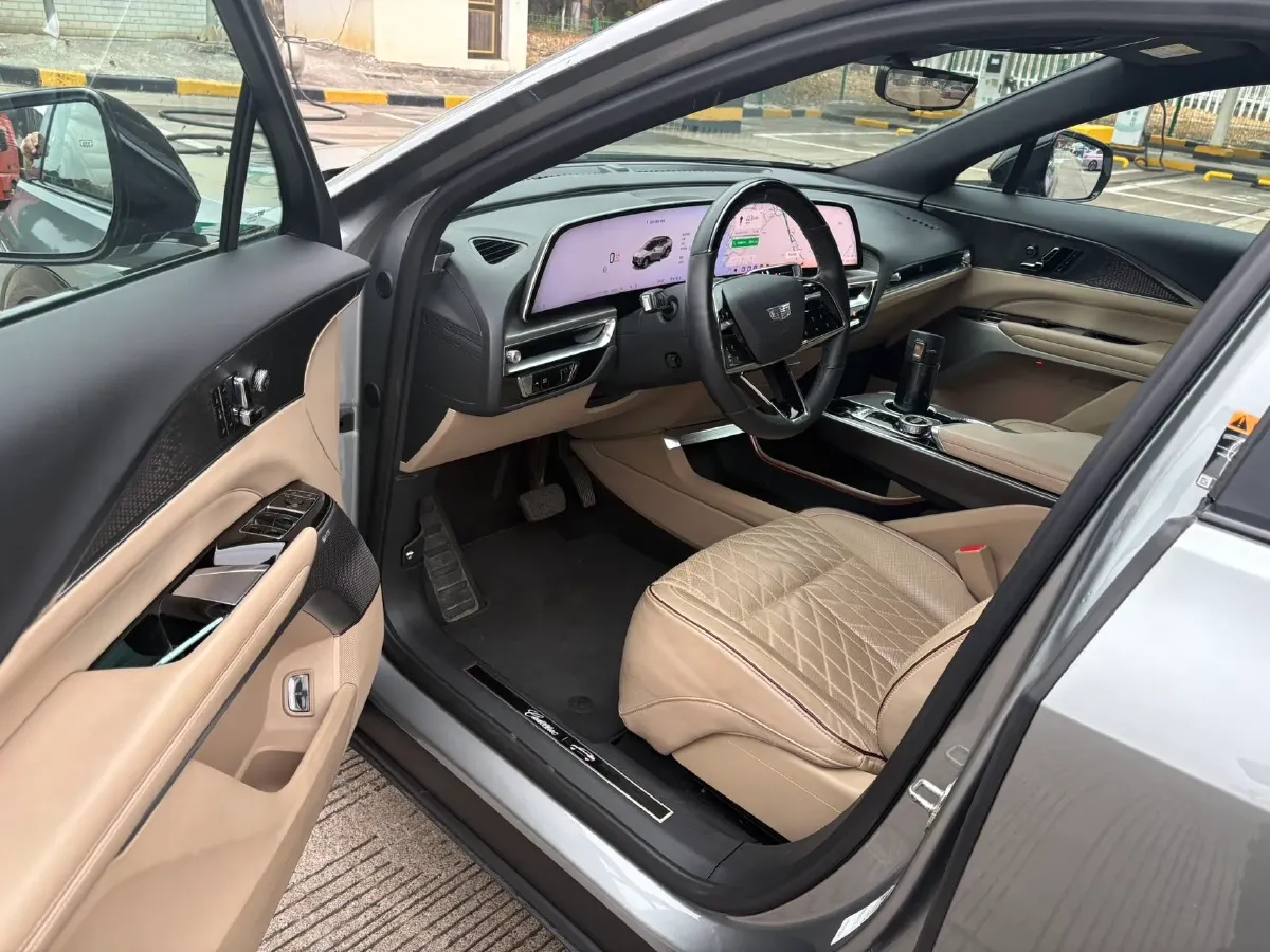 2022 Cadillac IQ Lyriq BEV 95.7KWH,autocango,china used car exporter,china ev exporter,chinese used car exporter,chinese used ev exporter