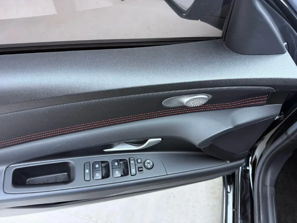 2022 Hyundai Elantra 1.5L 115HP L4 CVT,autocango,china used car exporter,china ev exporter,chinese used car exporter,chinese used ev exporter