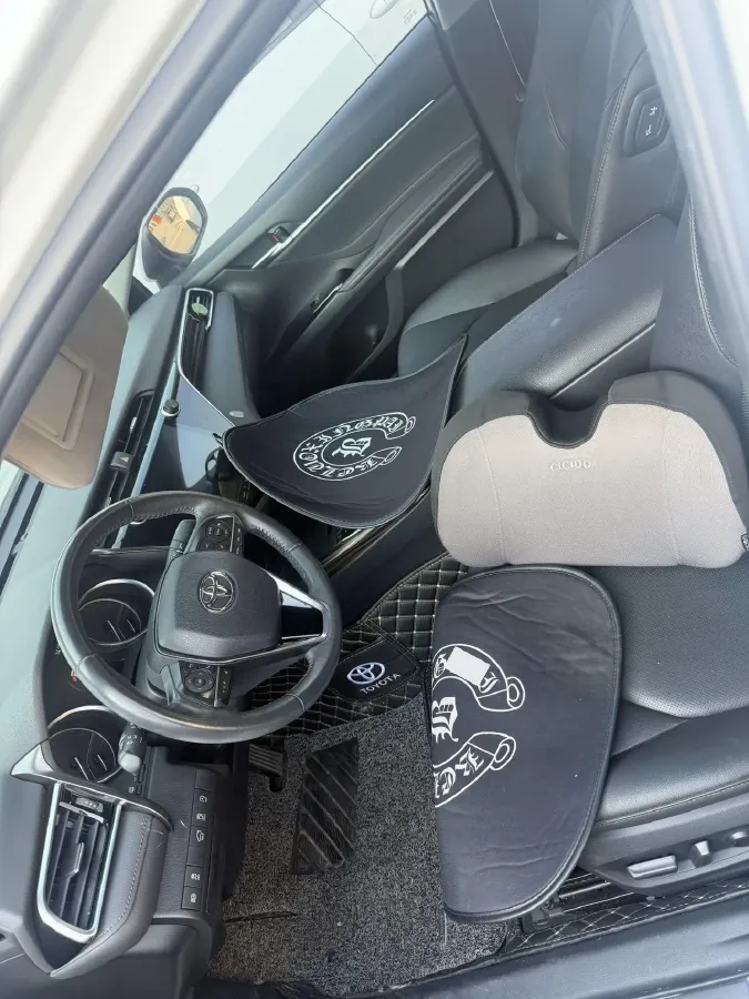 2019 Toyota Camry 2.5L 209HP L4 8AT,autocango,china used car exporter,china ev exporter,chinese used car exporter,chinese used ev exporter