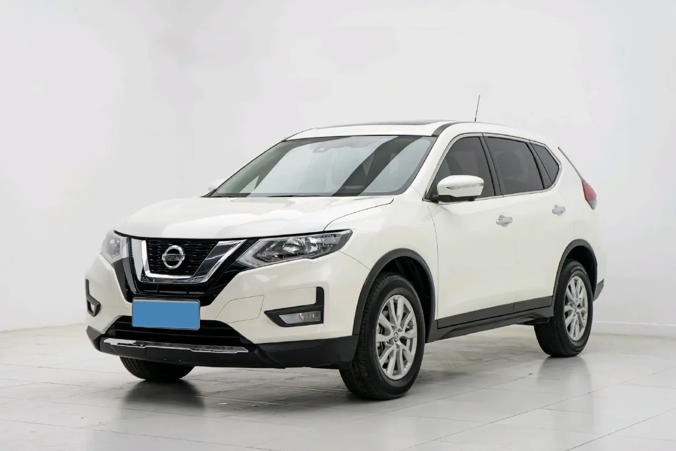 2022 Nissan X-Trail 2.0L 151HP L4 CVT