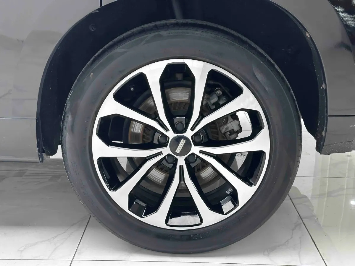 2017 WEY VV7 2.0T 234HP L4 7DCT,autocango,china used car exporter,china ev exporter,chinese used car exporter,chinese used ev exporter