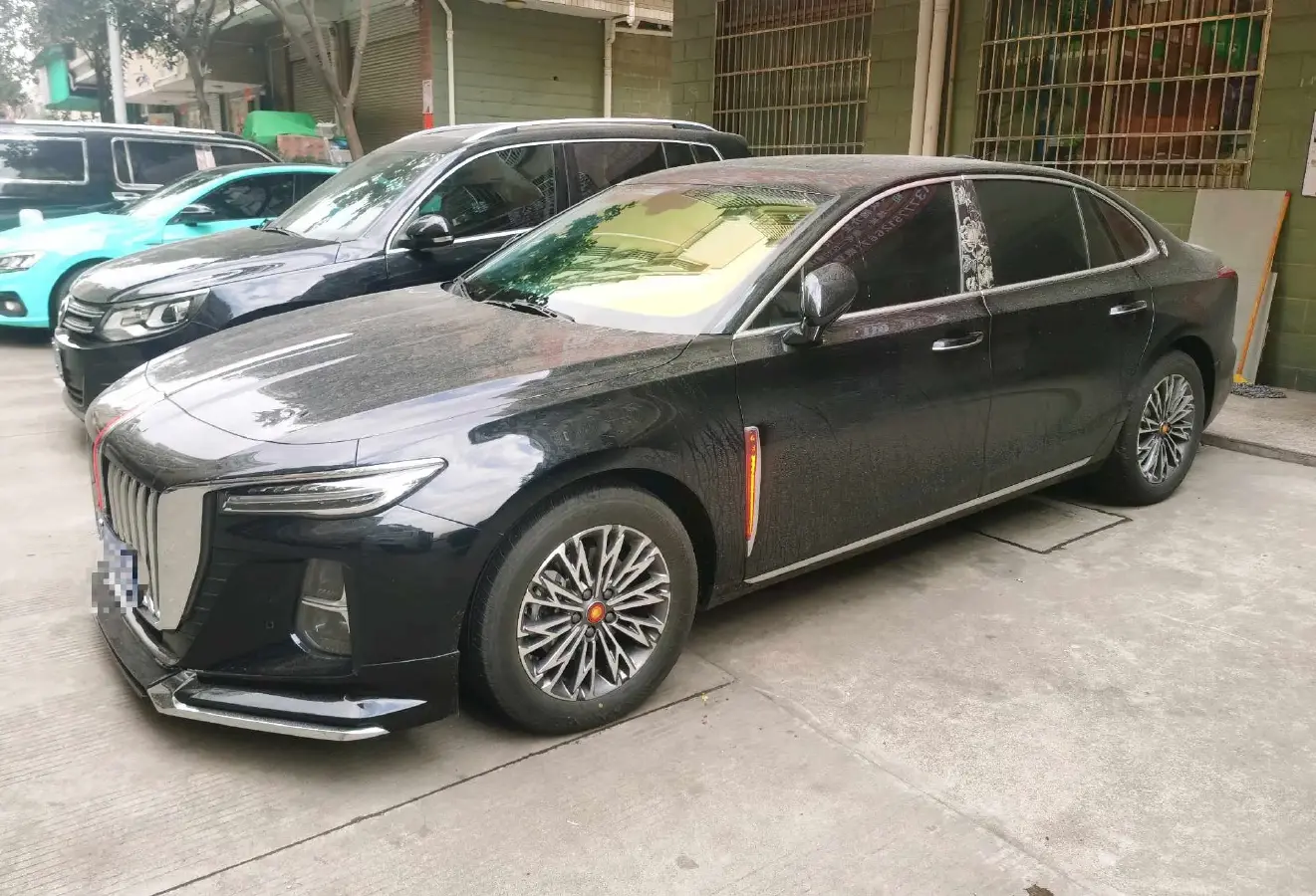 2024 HongQi H5 2.0T 224HP L4 8AT