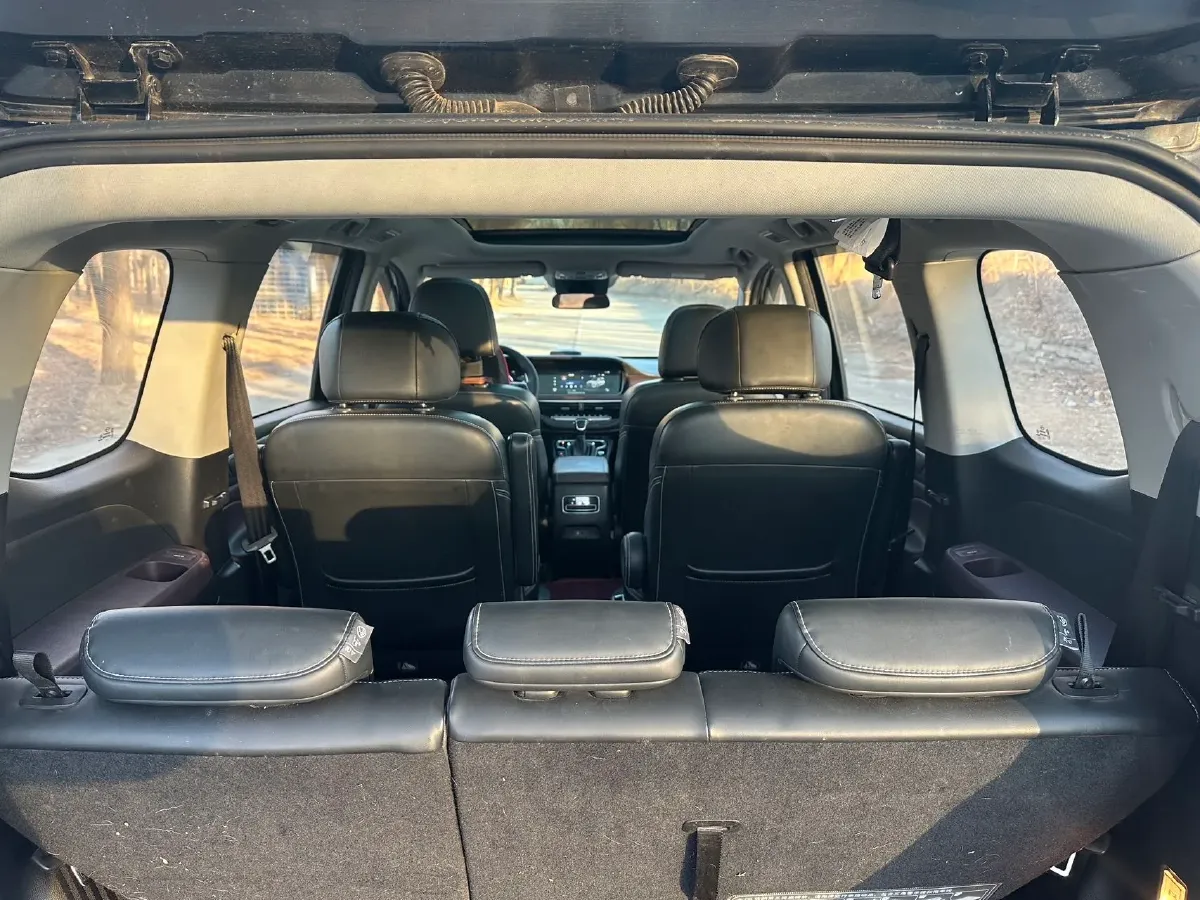 2021 GAC Trumpchi M6 1.5T 169HP L4 7DCT,autocango,china used car exporter,china ev exporter,chinese used car exporter,chinese used ev exporter