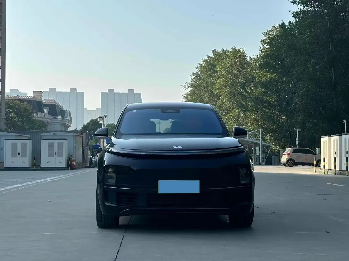 2024 Li L9 Range Extended 154HP REEV 52.3KWH,autocango,china used car exporter,china ev exporter,chinese used car exporter,chinese used ev exporter